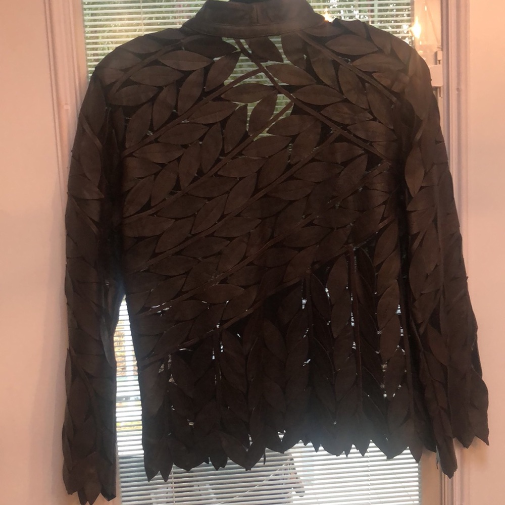 Leaf Jacket/Coat! - image 4